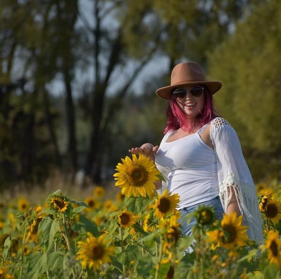 Meet your Posher, Dafnee - Picture 1 of 1